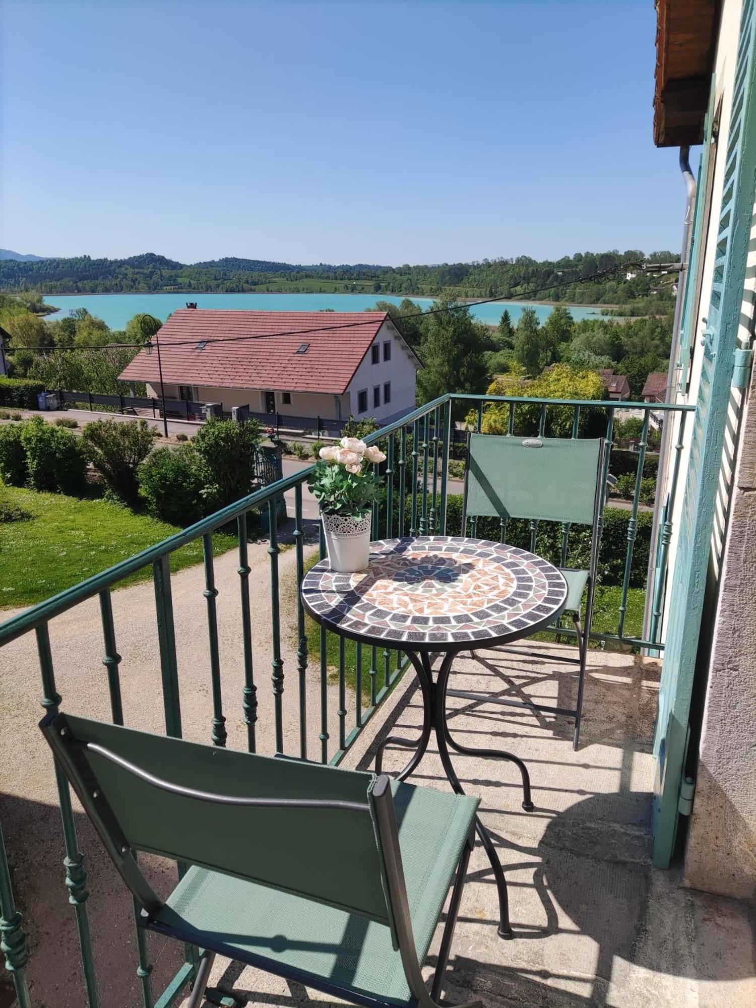 Villas-Du-Lac Appartements De Vacances Et Espace Spa Prive Clairvaux-les-Lacs Rum bild