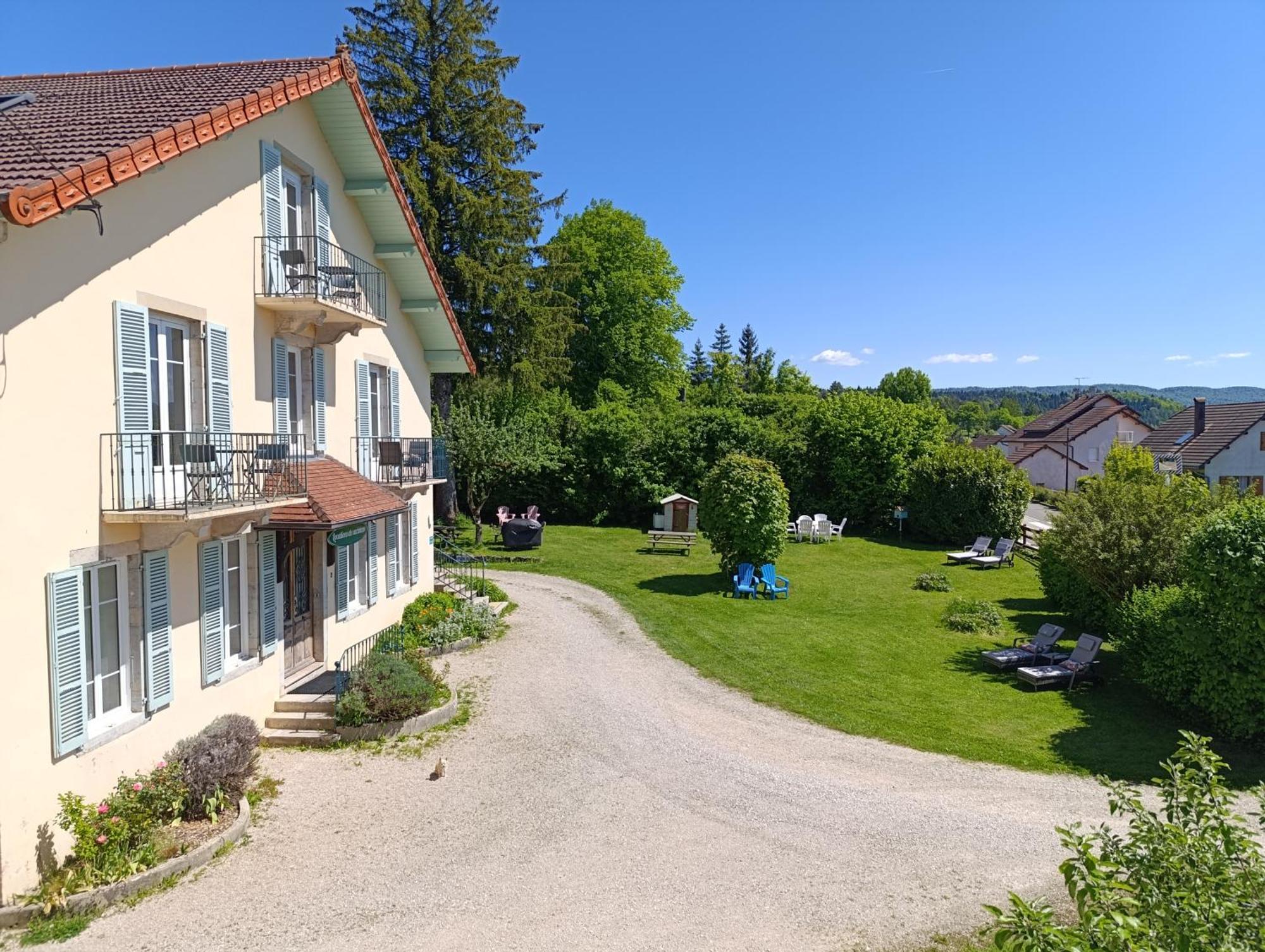 Villas-Du-Lac Appartements De Vacances Et Espace Spa Prive Clairvaux-les-Lacs Exteriör bild